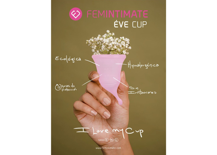 Менструальна чаша Femintimate Eve Cup New розмір L, об’єм — 50 мл, ергономічний дизайн Менструальна чаша Femintimate Eve Cup New розмір L, об’єм — 50 мл, ергономічний дизайн