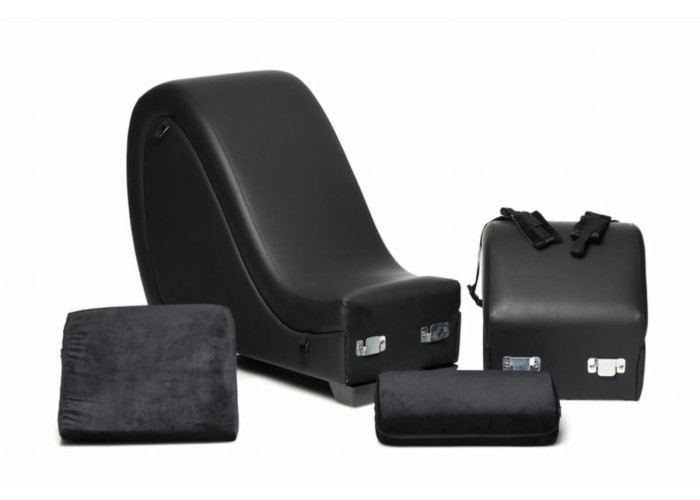 Секс-крісло з подушками Master Series Kinky Sex Lounge with Cushions - Black Секс-крісло з подушками Master Series Kinky Sex Lounge with Cushions - Black
