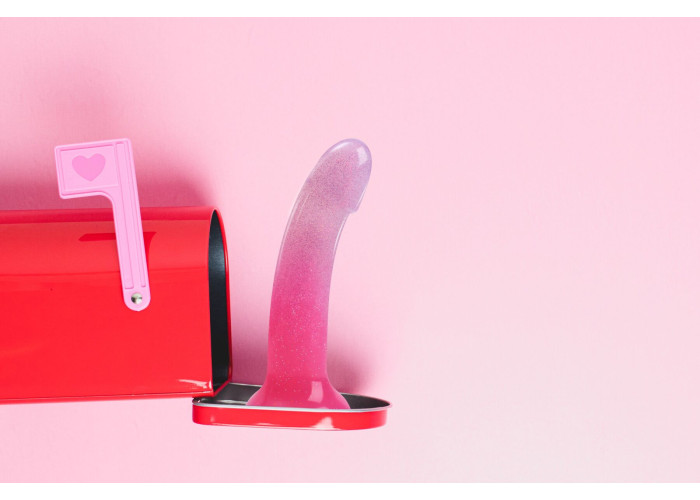 Дилдо з рожевим градієнтом та блискітками Love To Love DILDOLLS - SUNRISE, ультрам’який Дилдо з рожевим градієнтом та блискітками Love To Love DILDOLLS - SUNRISE, ультрам’який